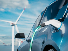 8月新能源大增111.2%，乘用車零售同比增28.9%